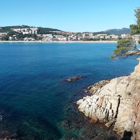 Apartamento Apartamento mar brava en el centro a 3 min a pie de la playa Sant Feliu de Guíxols Exterior foto